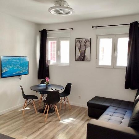 Apartamento Blanco Y Negro En El Centro Alicante Exteriér fotografie