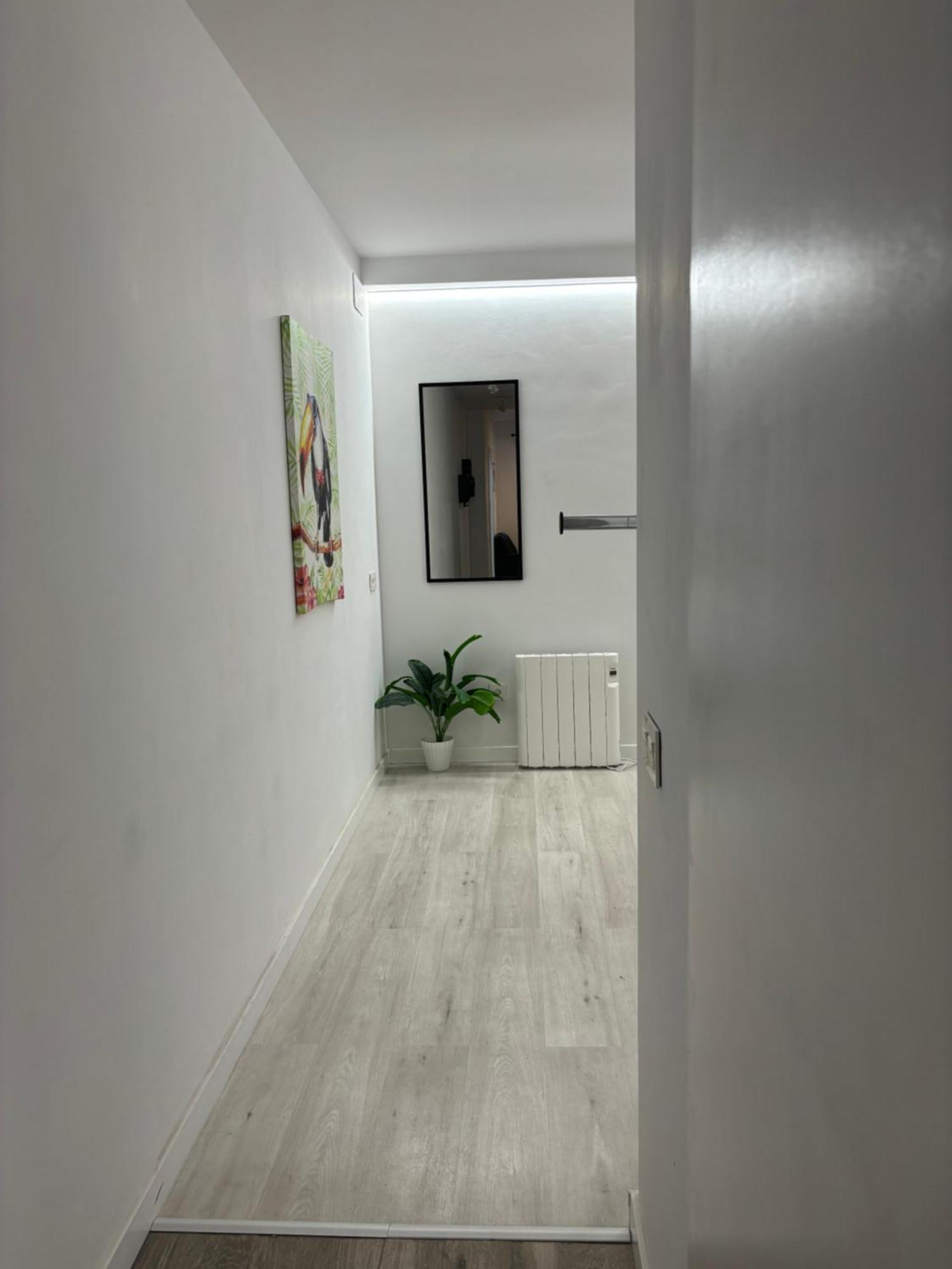 Apartamento Blanco Y Negro En El Centro Alicante Exteriér fotografie