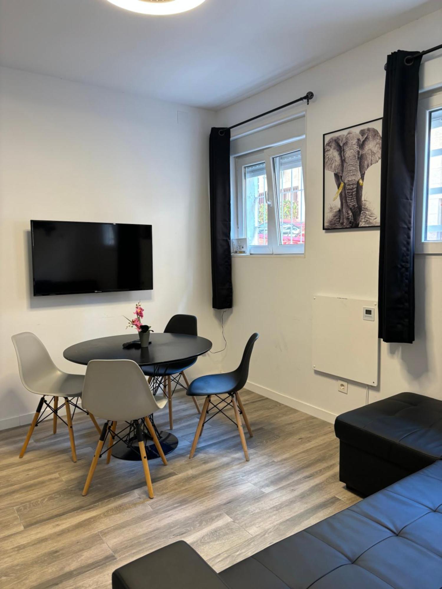 Apartamento Blanco Y Negro En El Centro Alicante Exteriér fotografie