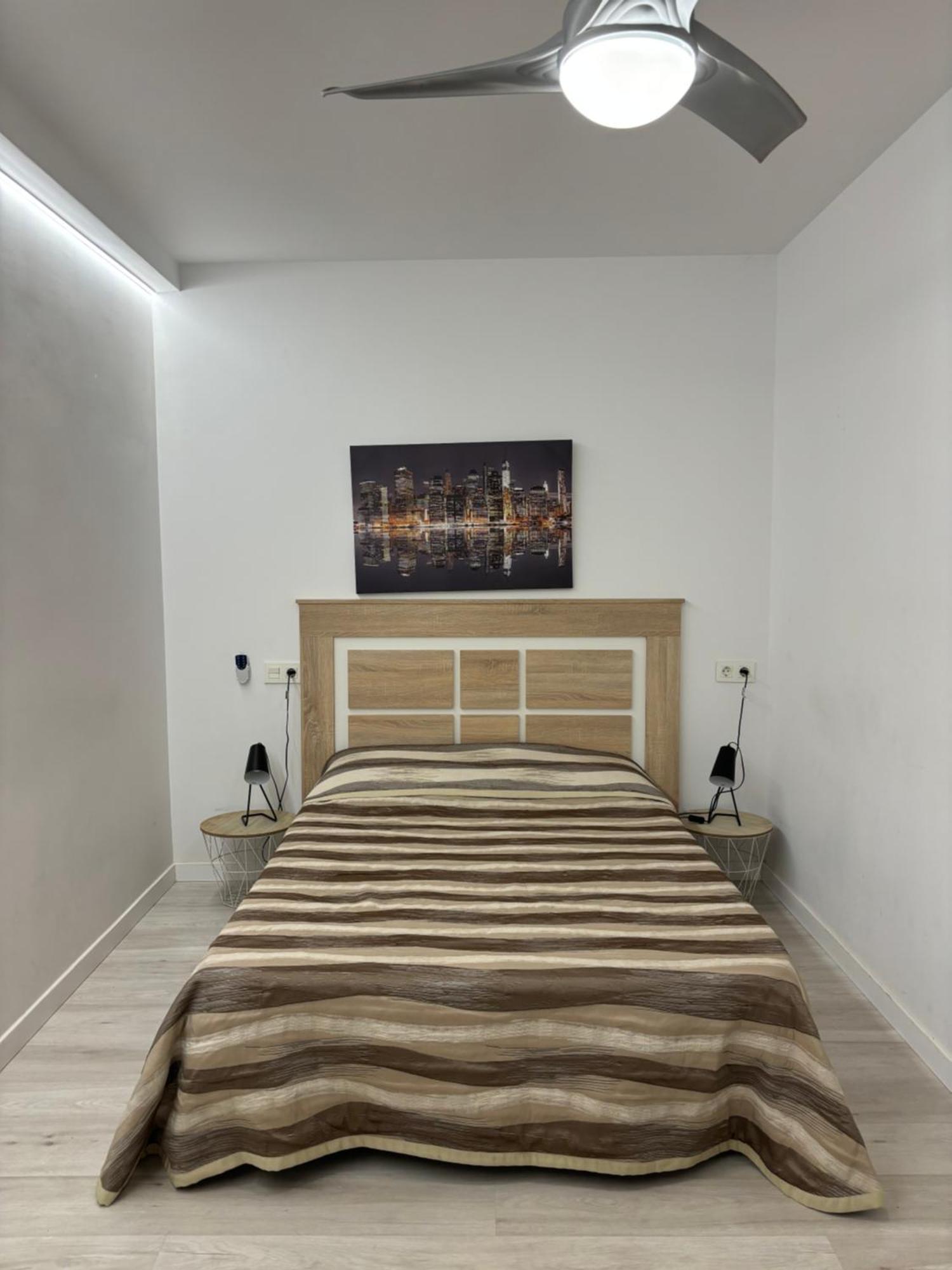 Apartamento Blanco Y Negro En El Centro Alicante Exteriér fotografie
