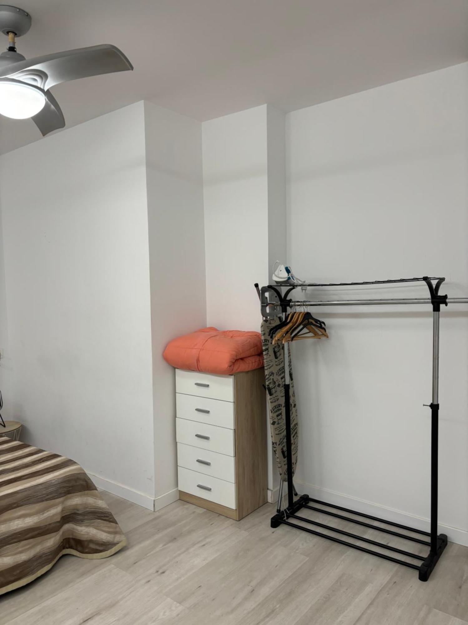 Apartamento Blanco Y Negro En El Centro Alicante Exteriér fotografie
